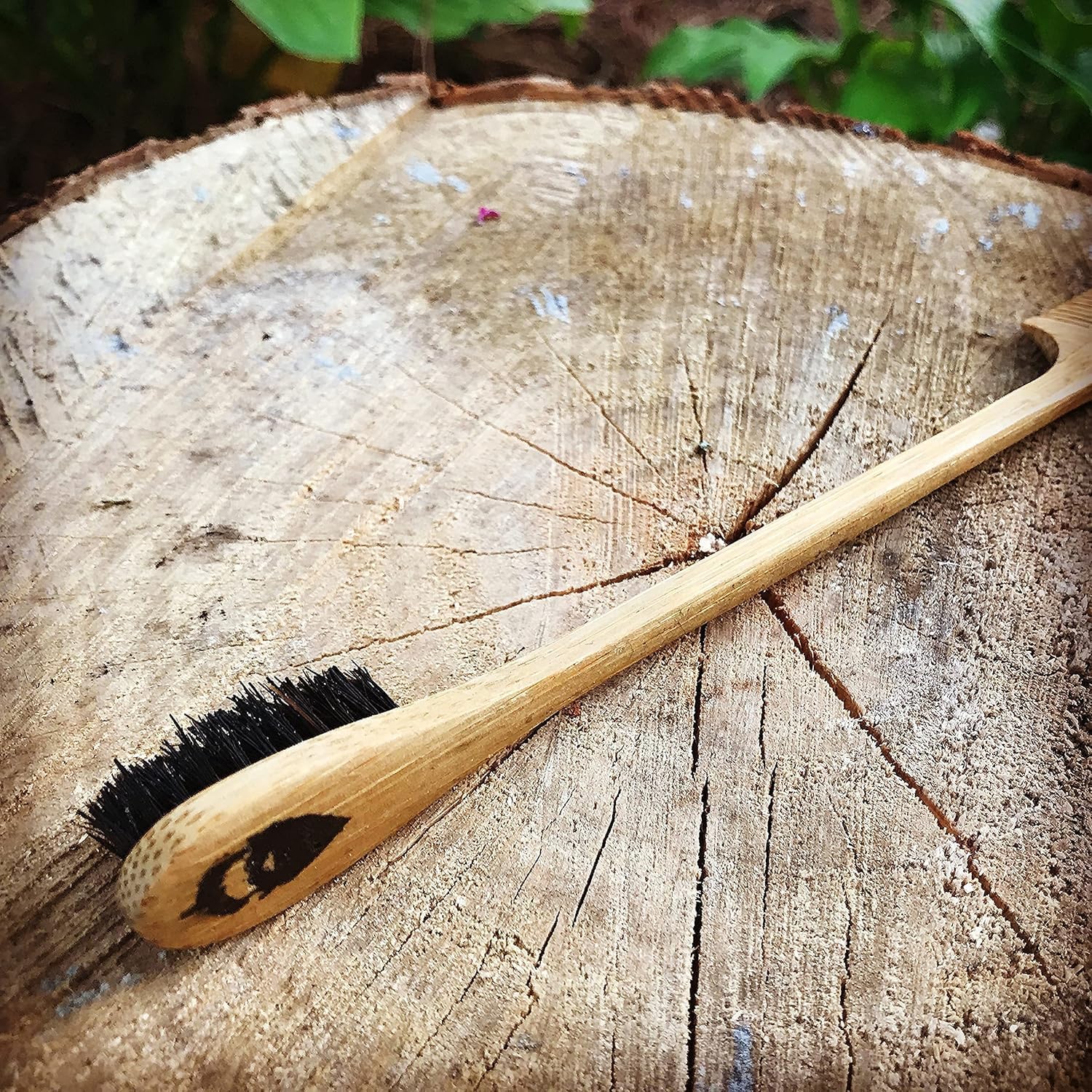 2-in-1 Sapling Mustache Brush & Comb (2-pack)